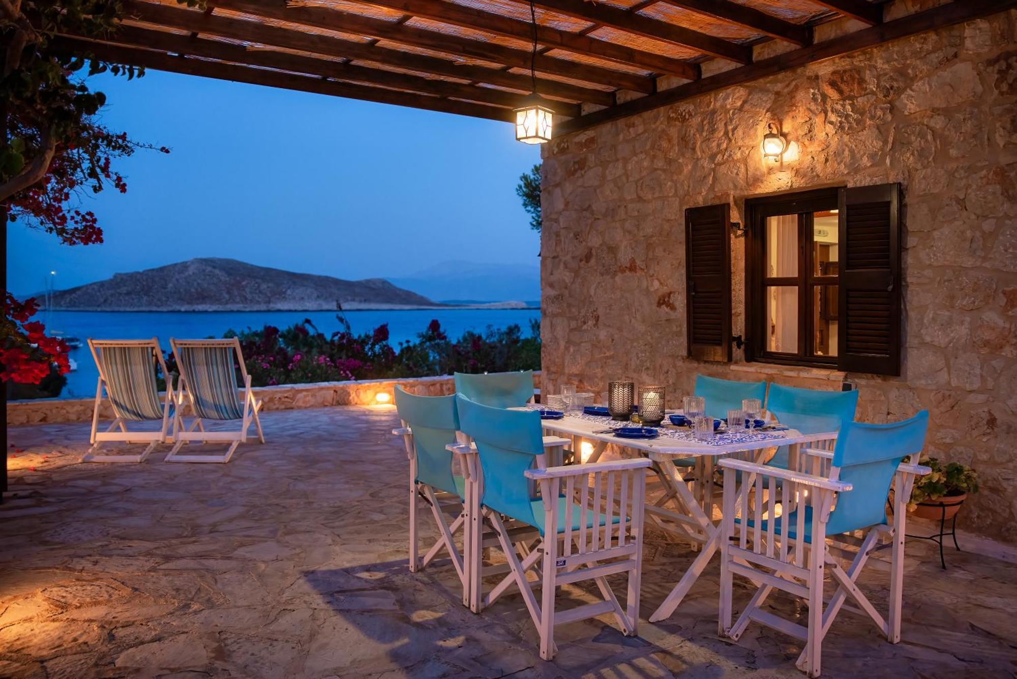 Villa Ftenagia Chalki Town Extérieur photo