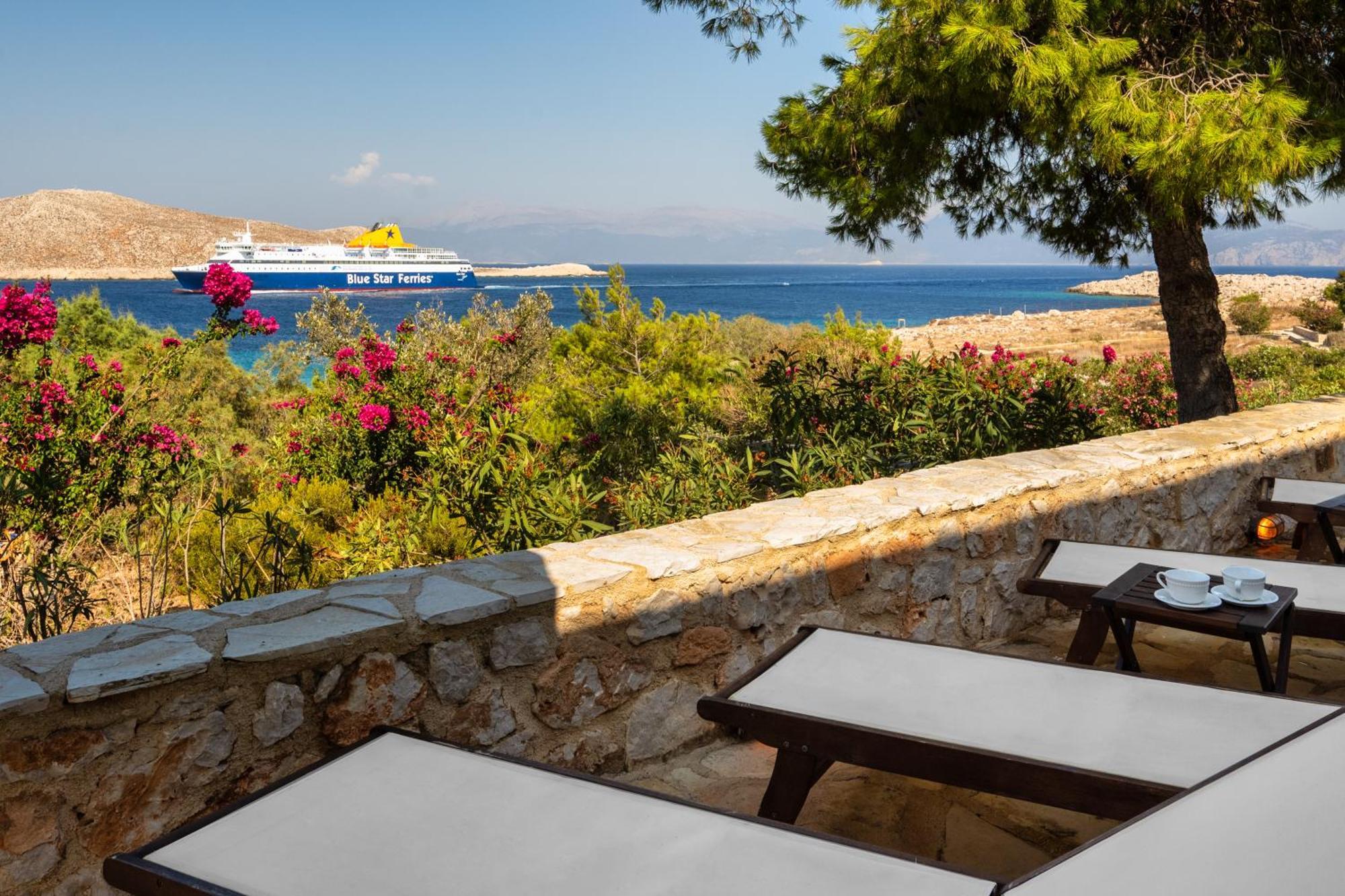 Villa Ftenagia Chalki Town Extérieur photo